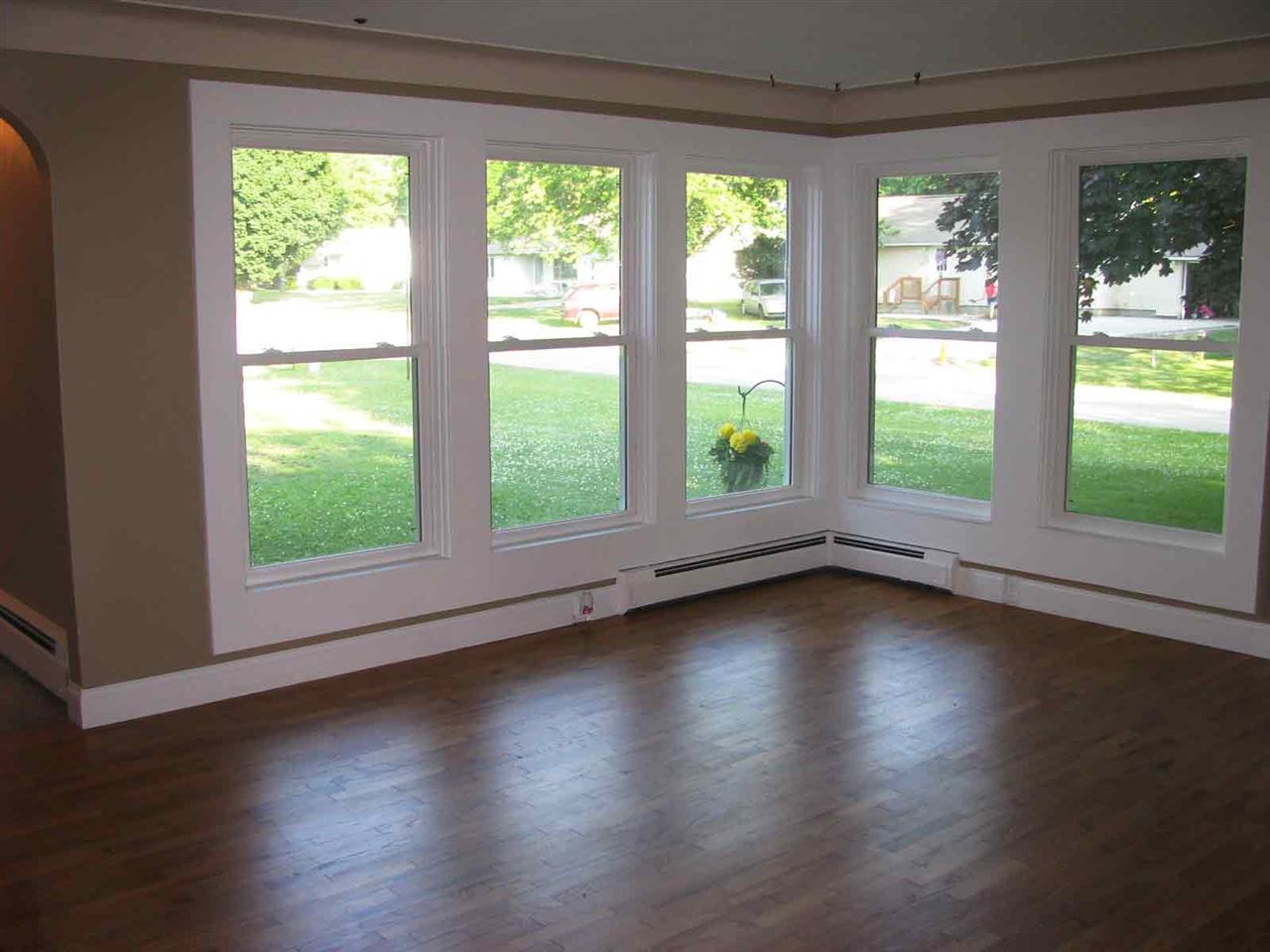 210 Worth Road Auburn, IN 46706 - Photo 5 of 30 Gallery Image 5