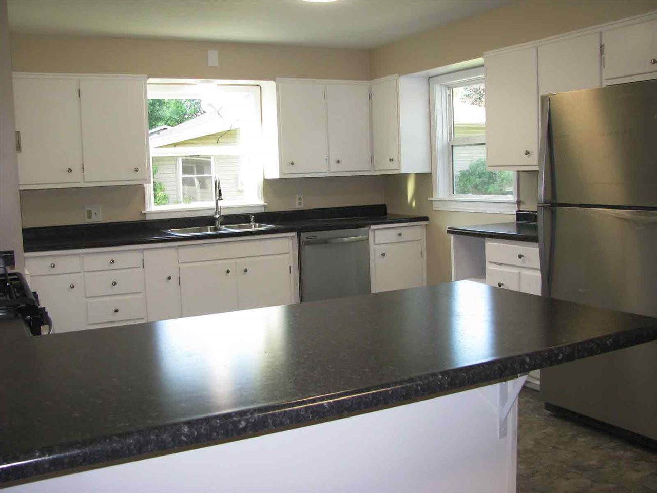 210 Worth Road Auburn, IN 46706 - Photo 10 of 30 Gallery Image 10