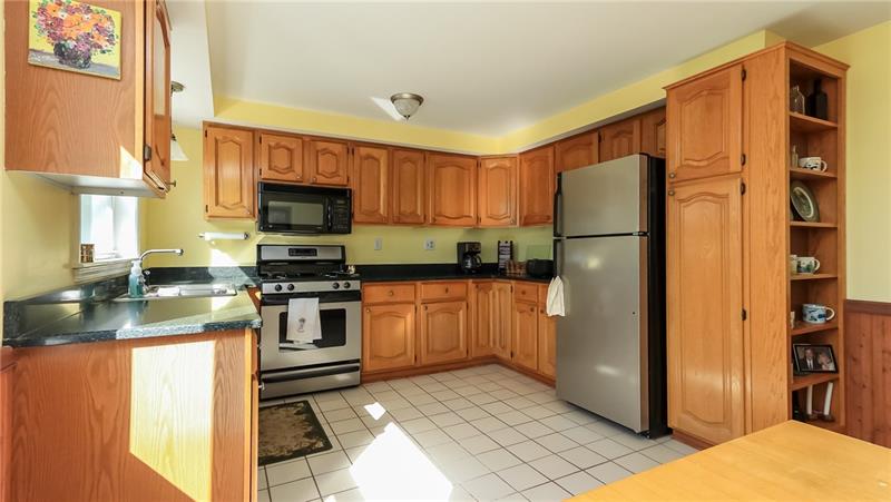 2528 Willowbrook Road Pittsburgh, PA 15241 - Photo 11 of 25 Gallery Image 11