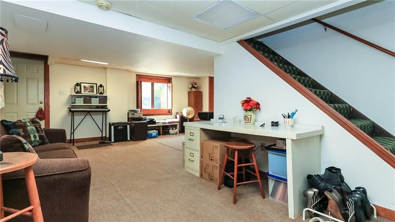 2528 Willowbrook Road Pittsburgh, PA 15241 - Photo 21 of 25 Gallery Image 21