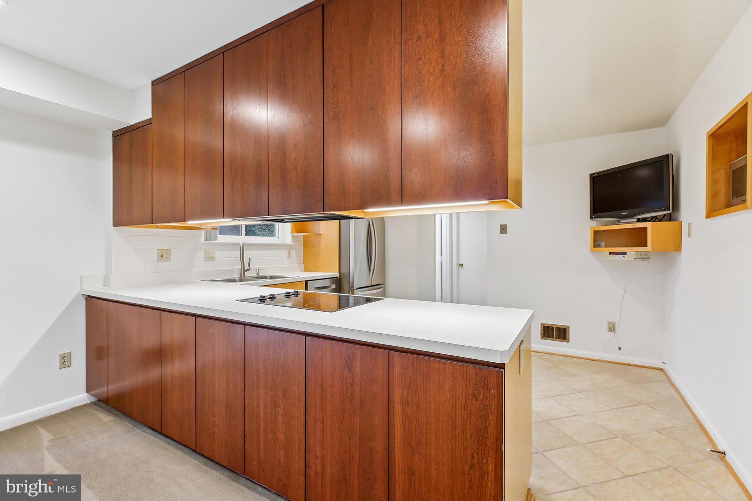 1002 North Belgrade Road Silver Spring, MD 20902 - Photo 13 of 46 Kitchen