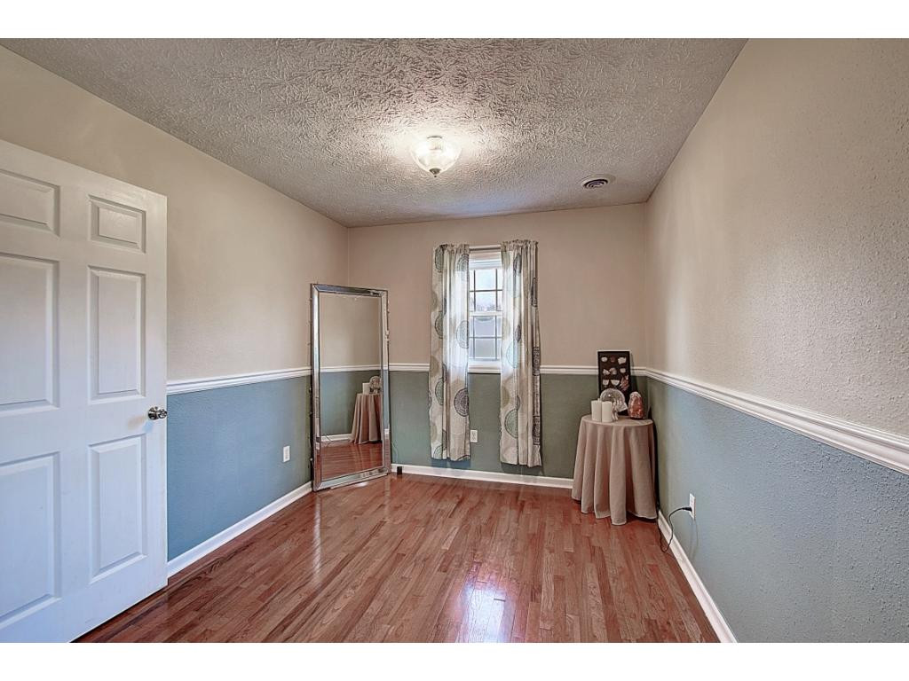 1003 Mitchell Road Kingsport, TN 37663 - Photo 19 of 36 Photo 19