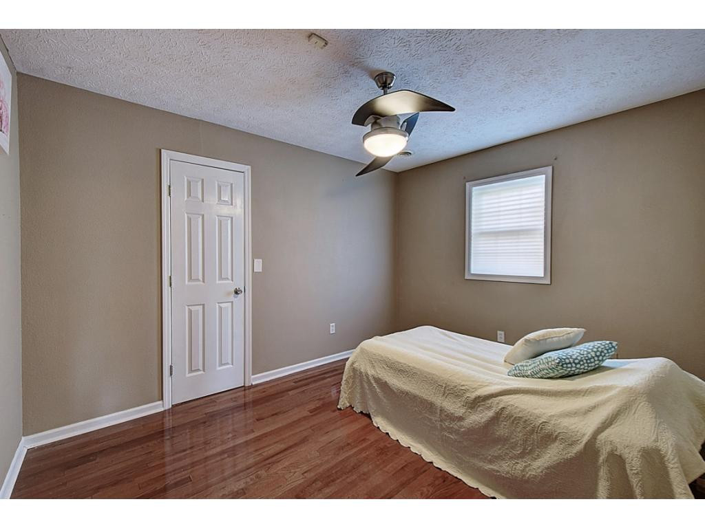 1003 Mitchell Road Kingsport, TN 37663 - Photo 23 of 36 2nd Bedroom