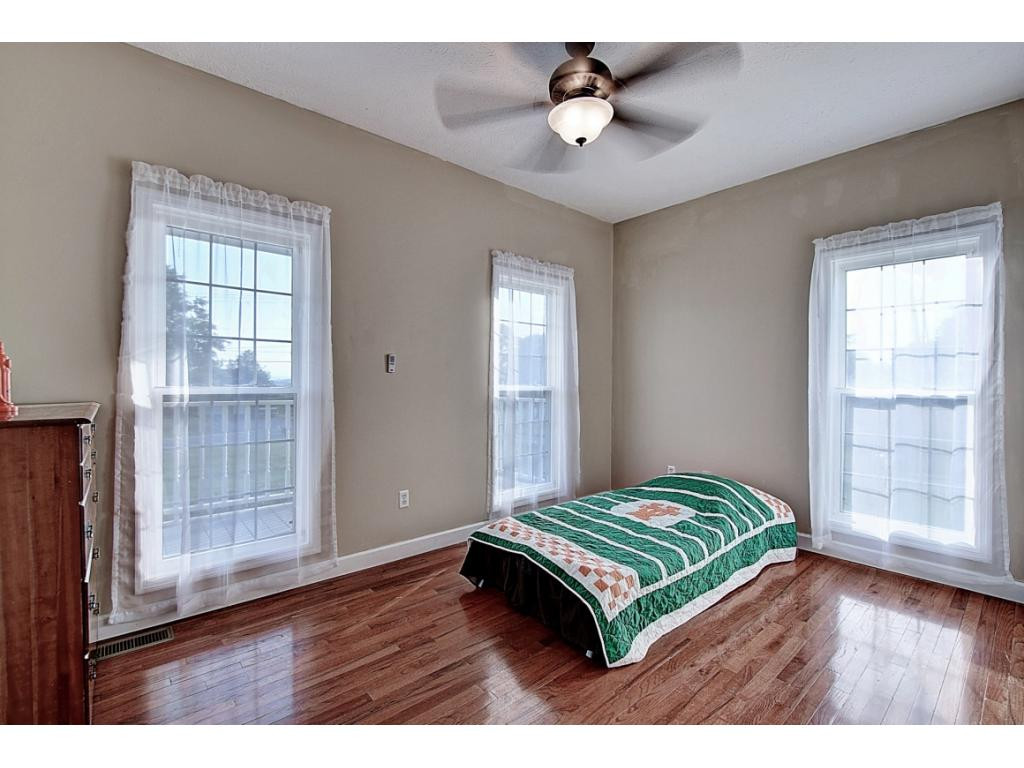 1003 Mitchell Road Kingsport, TN 37663 - Photo 26 of 36 Bedroom Downstairs