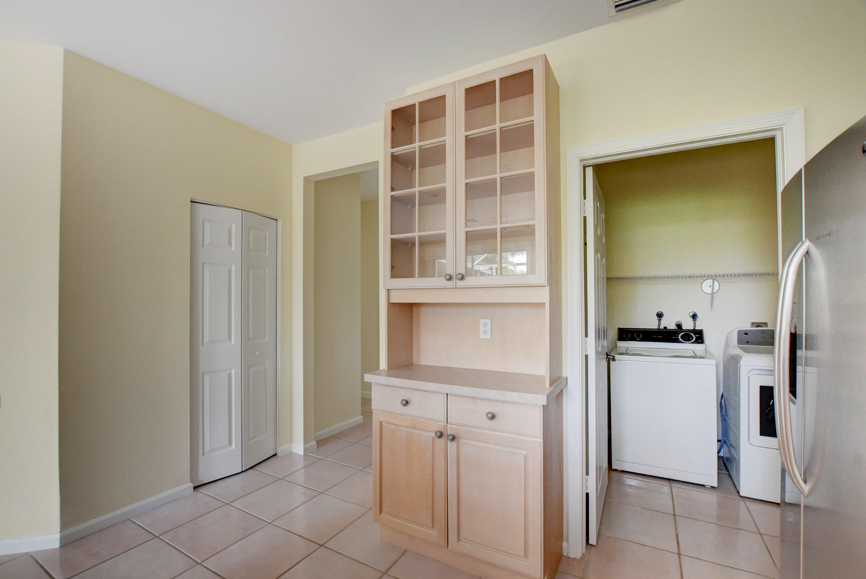 23449 Water Circle Boca Raton, FL 33486 - Photo 11 of 30 11