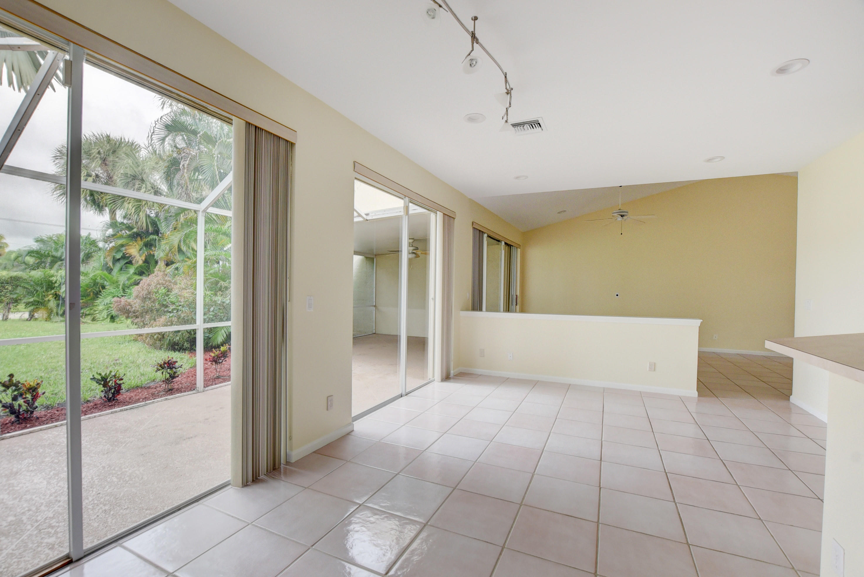 23449 Water Circle Boca Raton, FL 33486 - Photo 12 of 30 12