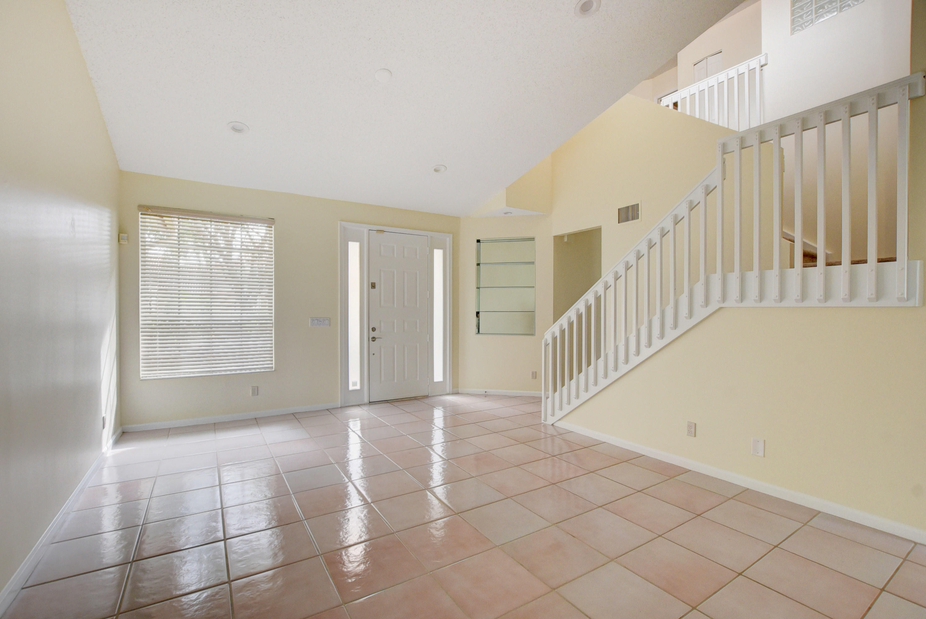 23449 Water Circle Boca Raton, FL 33486 - Photo 4 of 30 4
