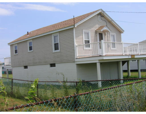 877 Sconticut Neck Road Fairhaven, MA 02719 - Photo 4 of 7 Gallery Image 4