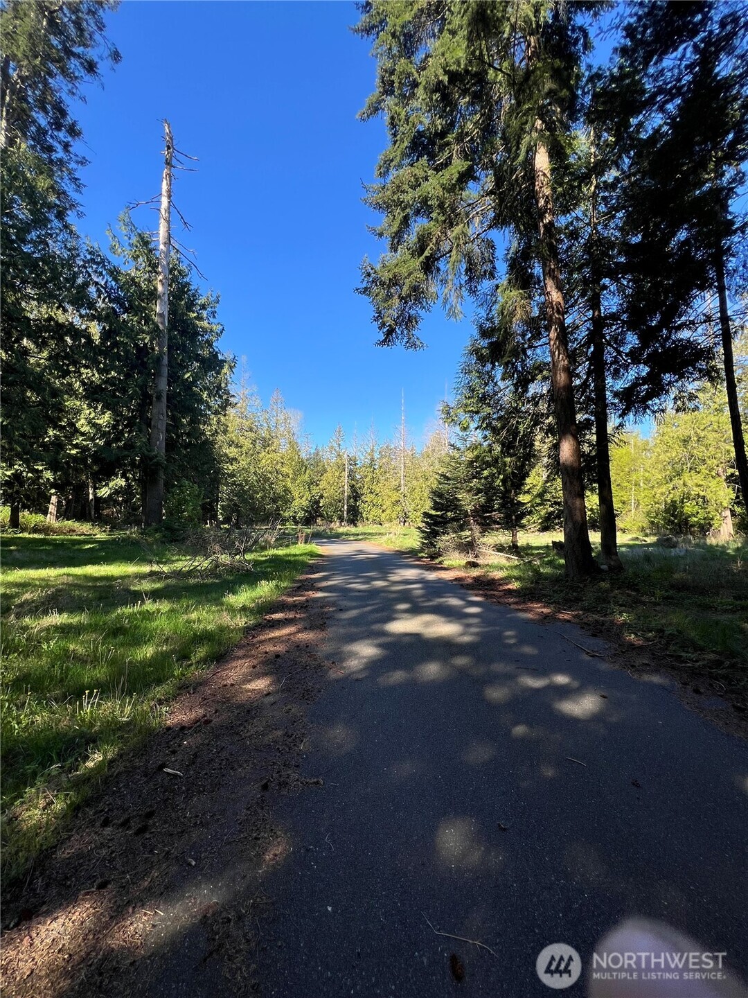 412 High Bluff Dr Point Point Roberts, WA 98281 - Photo 23 of 29