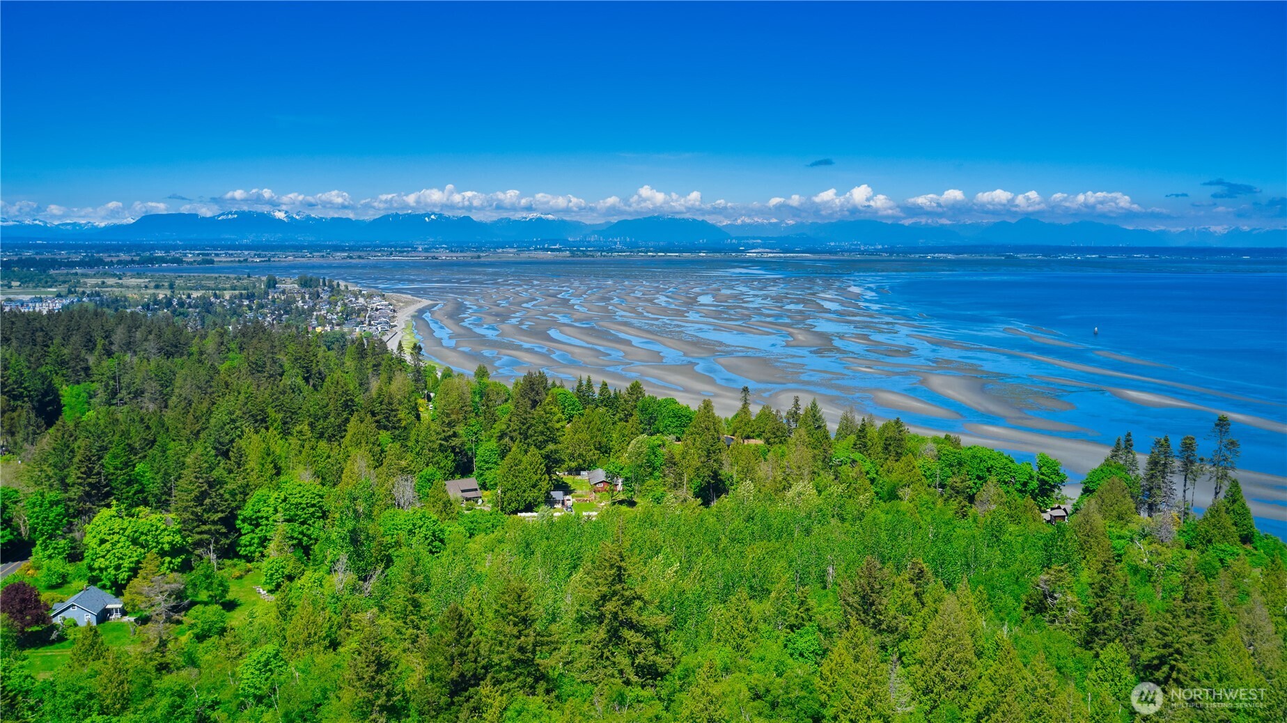 412 High Bluff Dr Point Point Roberts, WA 98281 - Photo 5 of 29