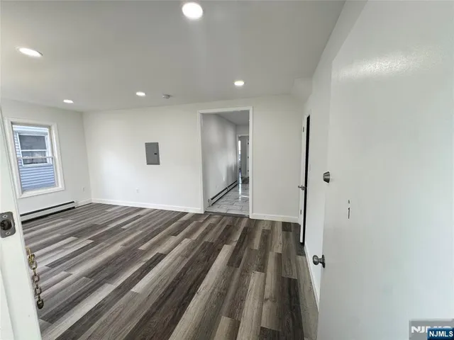 $2,850 | 66 Ella Street, Bloomfield, NJ 07003