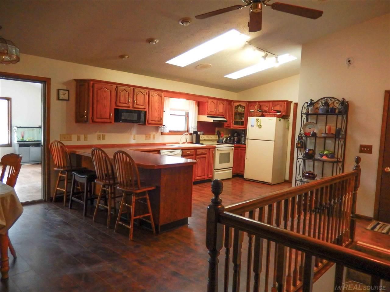 1398 North Vincent Road Ovid, MI 48866 - Photo 8 of 55 31311835-7.JPG