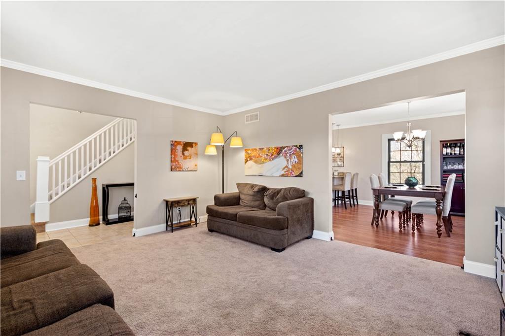 114 Klir Road Pittsburgh, PA 15209 - Photo 7 of 25