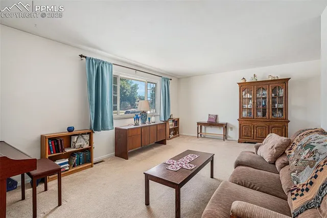 $435,000 | 2930 Inspiration Drive, Colorado Springs, CO 80917