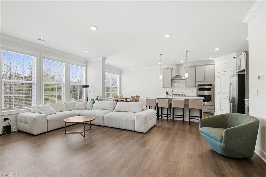 4290 Pelican Street High Point, NC 27265 - Photo 11 of 38