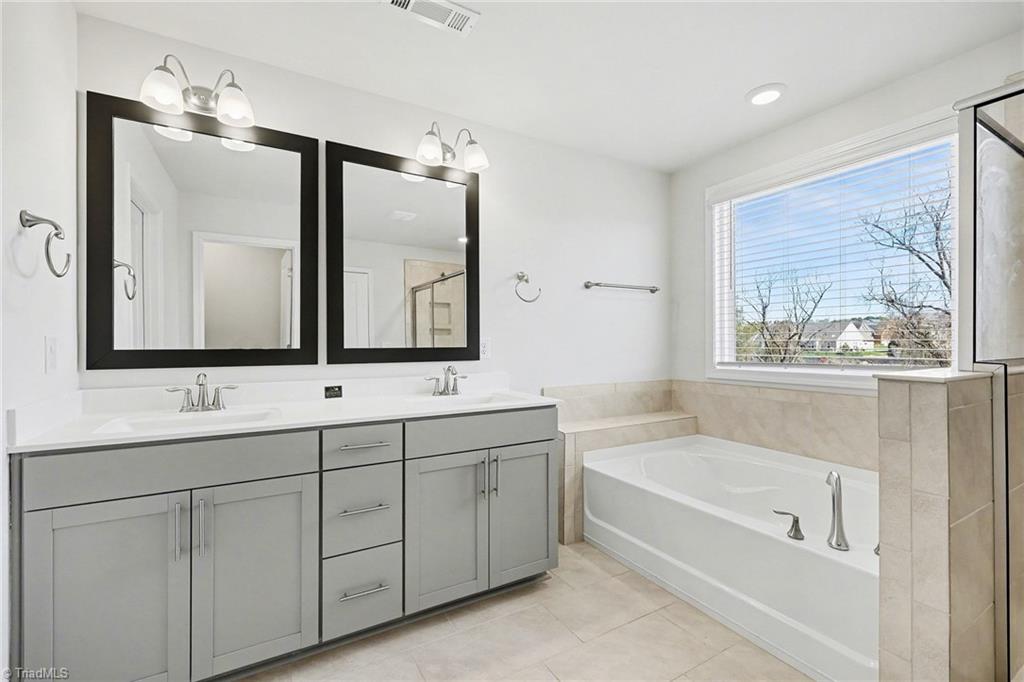 4290 Pelican Street High Point, NC 27265 - Photo 33 of 38