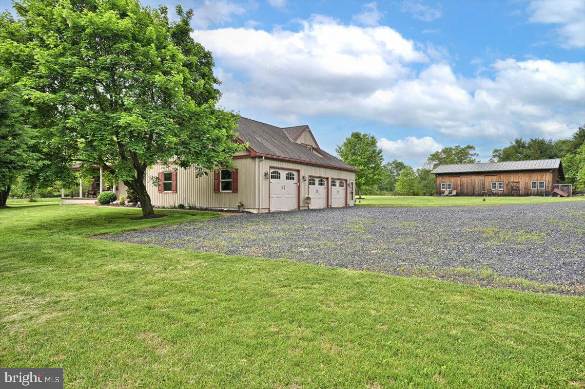 1064 Slotter Road Perkasie, PA 18944 - Photo 10 of 51