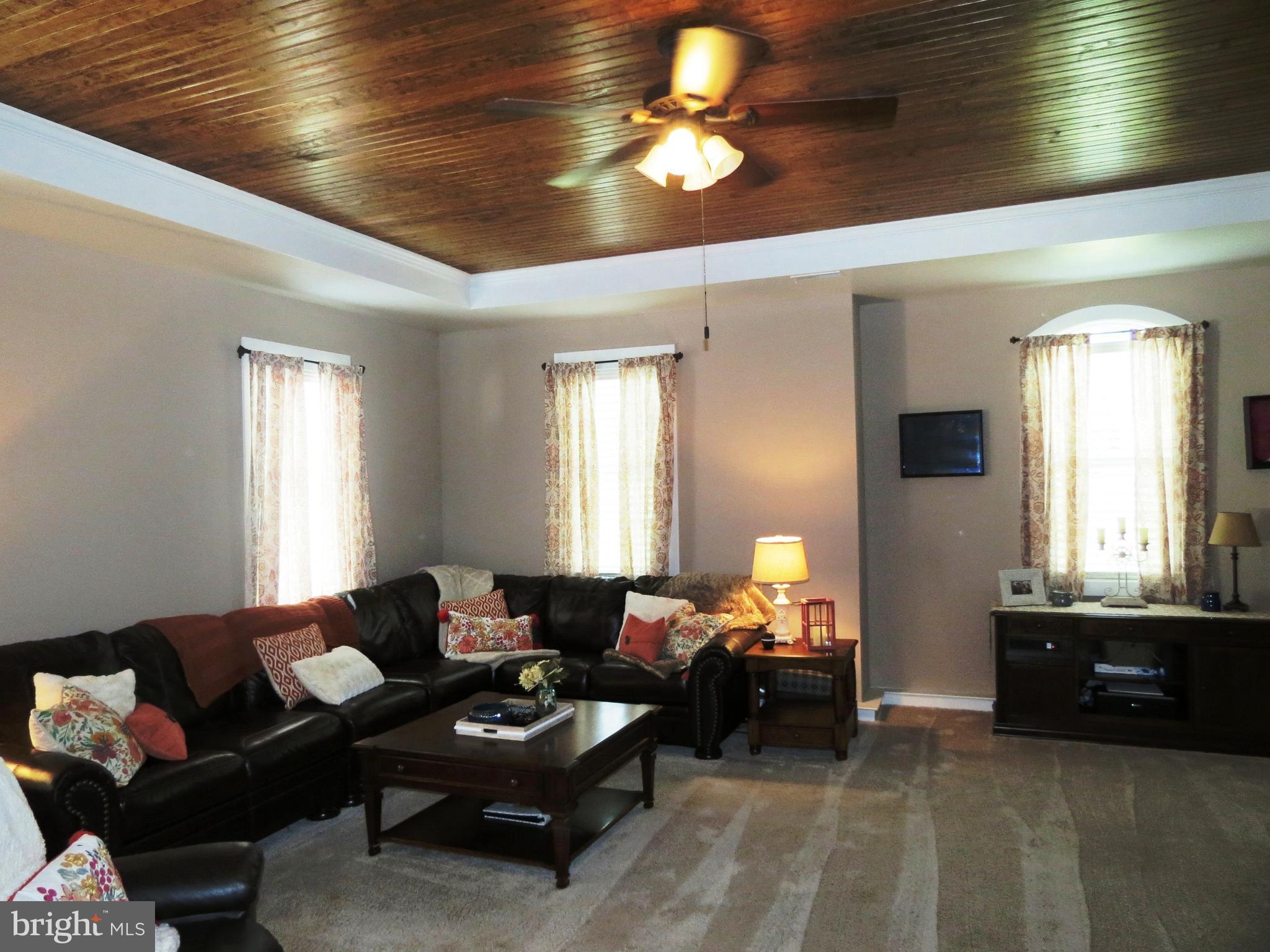 6314 Ida Road Luray, VA 22835 - Photo 15 of 30 Family Room