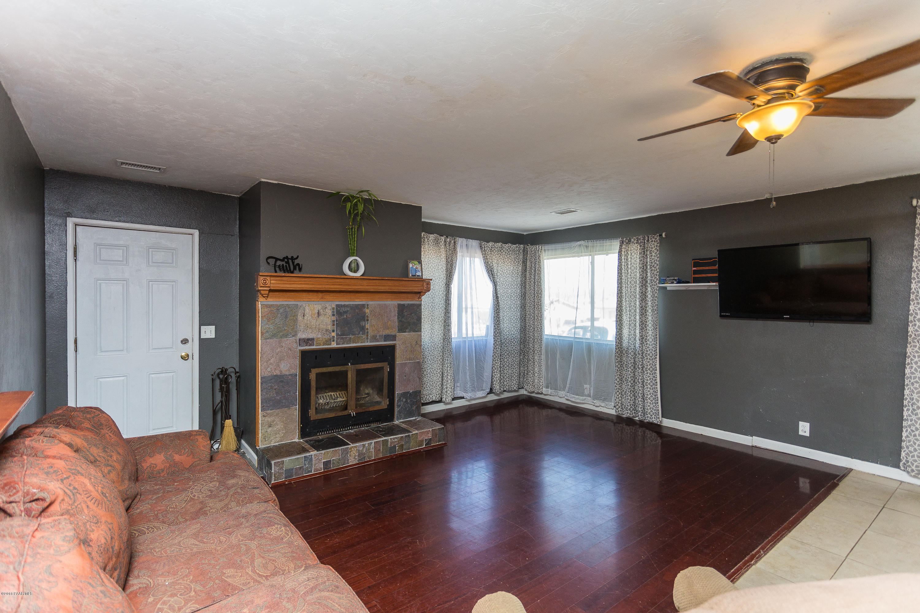 3360 North Tower Road Prescott Valley, AZ 86314 - Photo 6 of 16 Tower Living