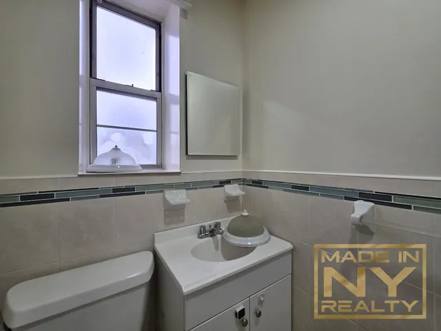 $2,900 | 135-26 78th Avenue, Unit 15 | Kew Gardens Hills