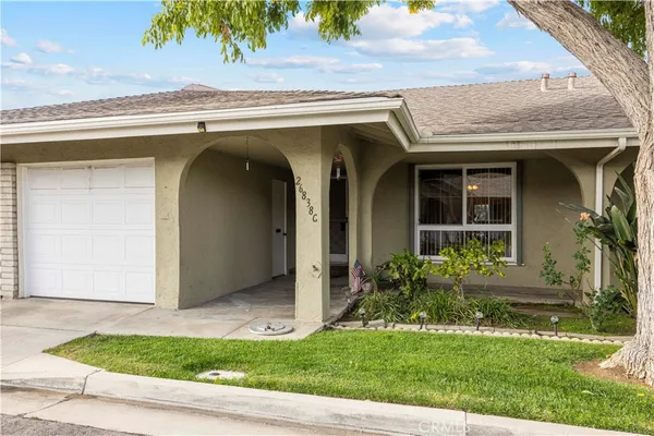 $434,900 | 26838 Avenue Of The Oaks, Unit C, Newhall, CA 91321