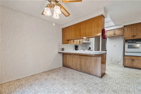 $465,000 | 26838 C Ave Of The Oaks, Unit C, Newhall, CA 91321