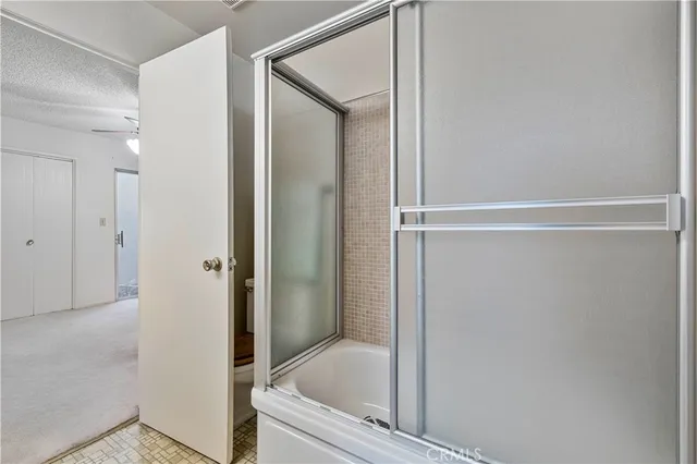 a bathroom with a tub