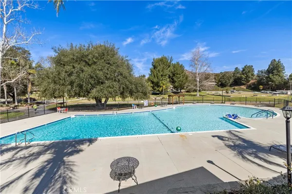 $434,900 | 26838 Avenue Of The Oaks, Unit C, Newhall, CA 91321