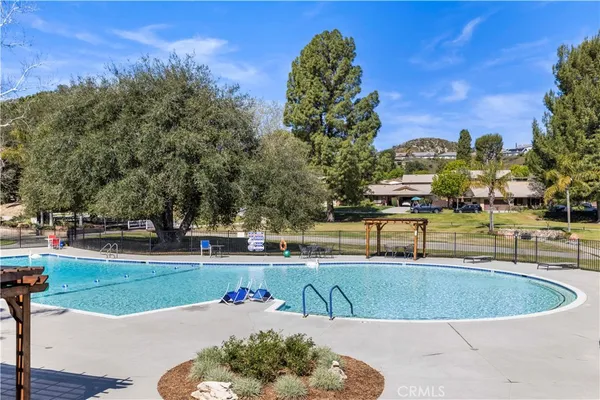 $434,900 | 26838 Avenue Of The Oaks, Unit C, Newhall, CA 91321