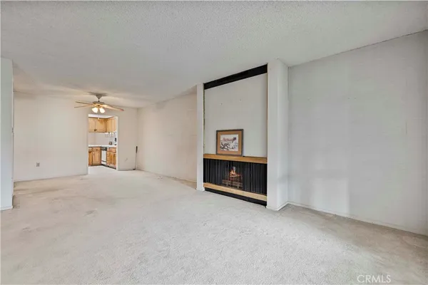 $434,900 | 26838 Avenue Of The Oaks, Unit C, Newhall, CA 91321