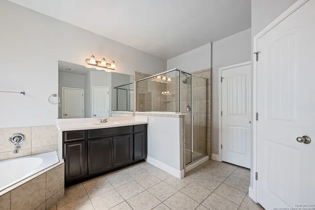 $340,000 | 10435 Queensland Way, Converse, TX 78109