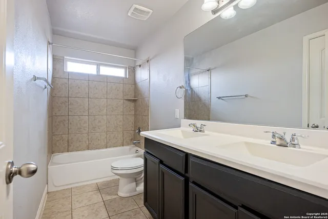 $340,000 | 10435 Queensland Way, Converse, TX 78109