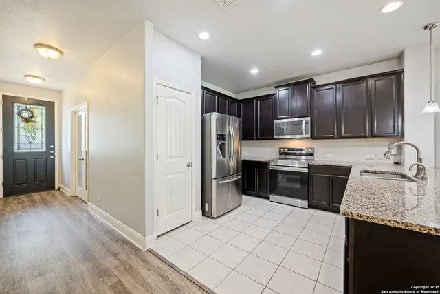 $340,000 | 10435 Queensland Way, Converse, TX 78109