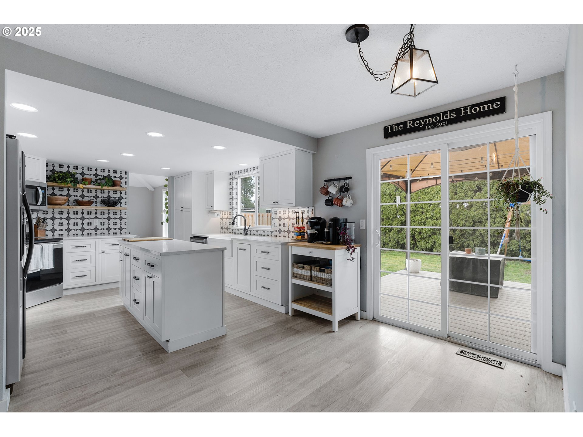 1020 Ridgepoint Street Northeast Keizer, OR 97303 - Photo 13 of 30 Kitchen/Nook