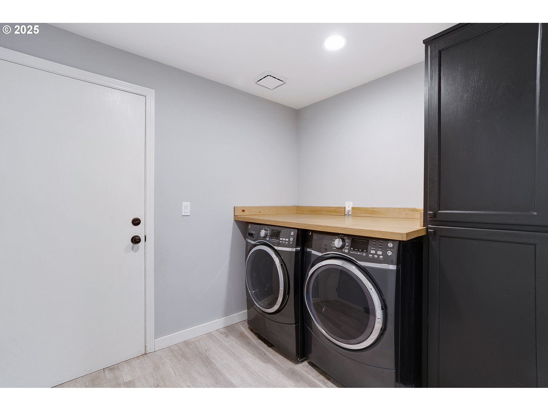 1020 Ridgepoint Street Northeast Keizer, OR 97303 - Photo 21 of 30 Utility Room