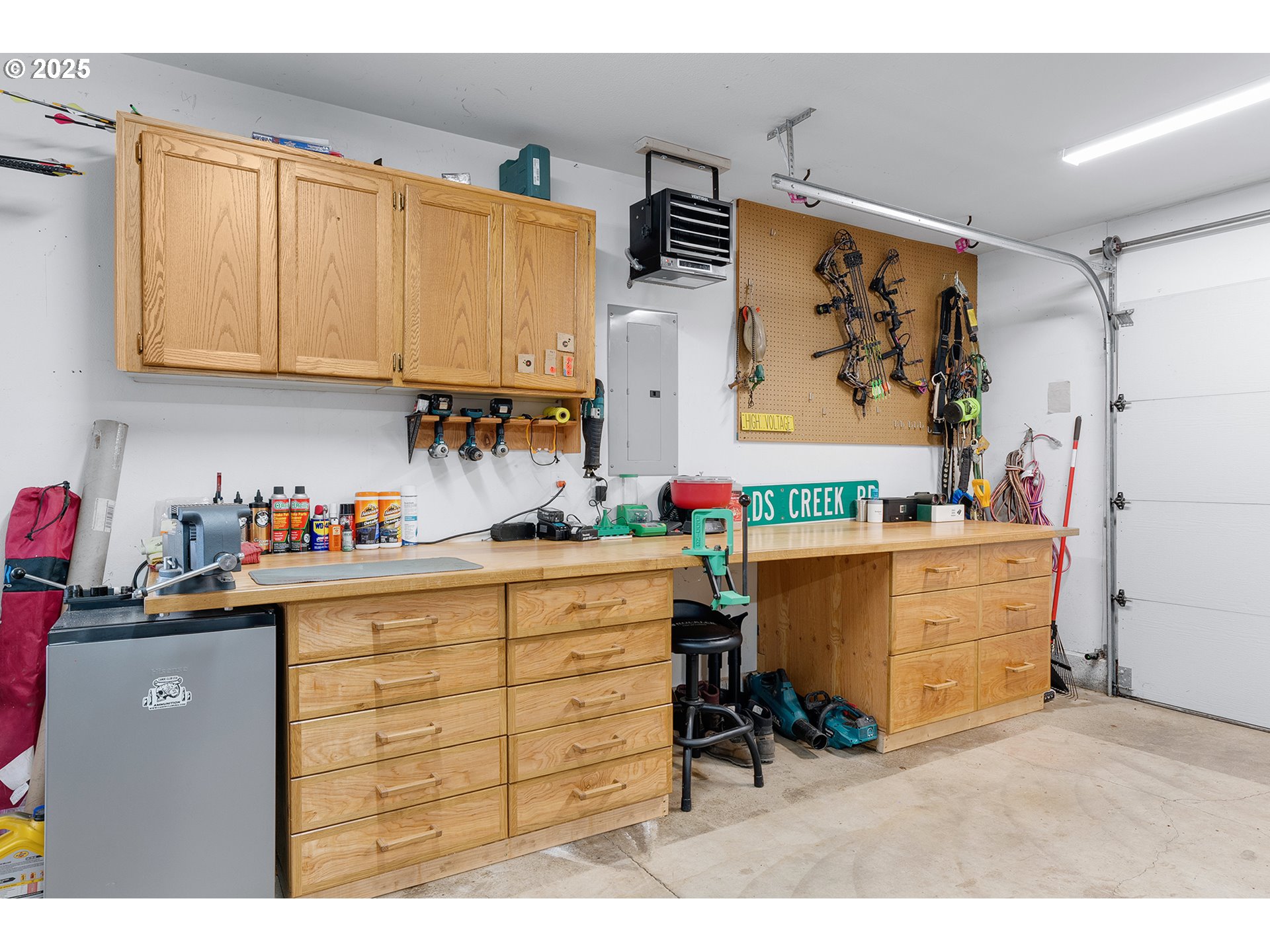 1020 Ridgepoint Street Northeast Keizer, OR 97303 - Photo 22 of 30 Garage