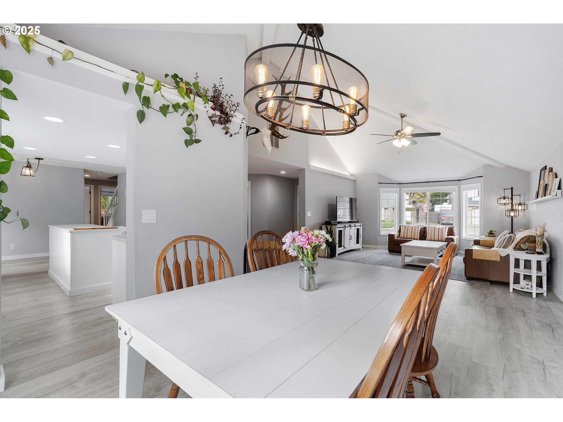 1020 Ridgepoint Street Northeast Keizer, OR 97303 - Photo 8 of 30 Dining Room