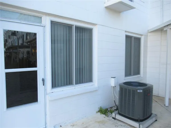 $1,500 | 2429 Ecuadorian Way, Unit 15, Clearwater, FL 33763