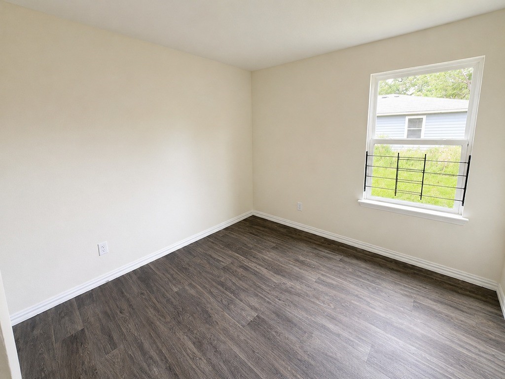 4423 Trigg Street Houston, TX 77093 - Photo 5 of 26 Unit A Bedroom 2