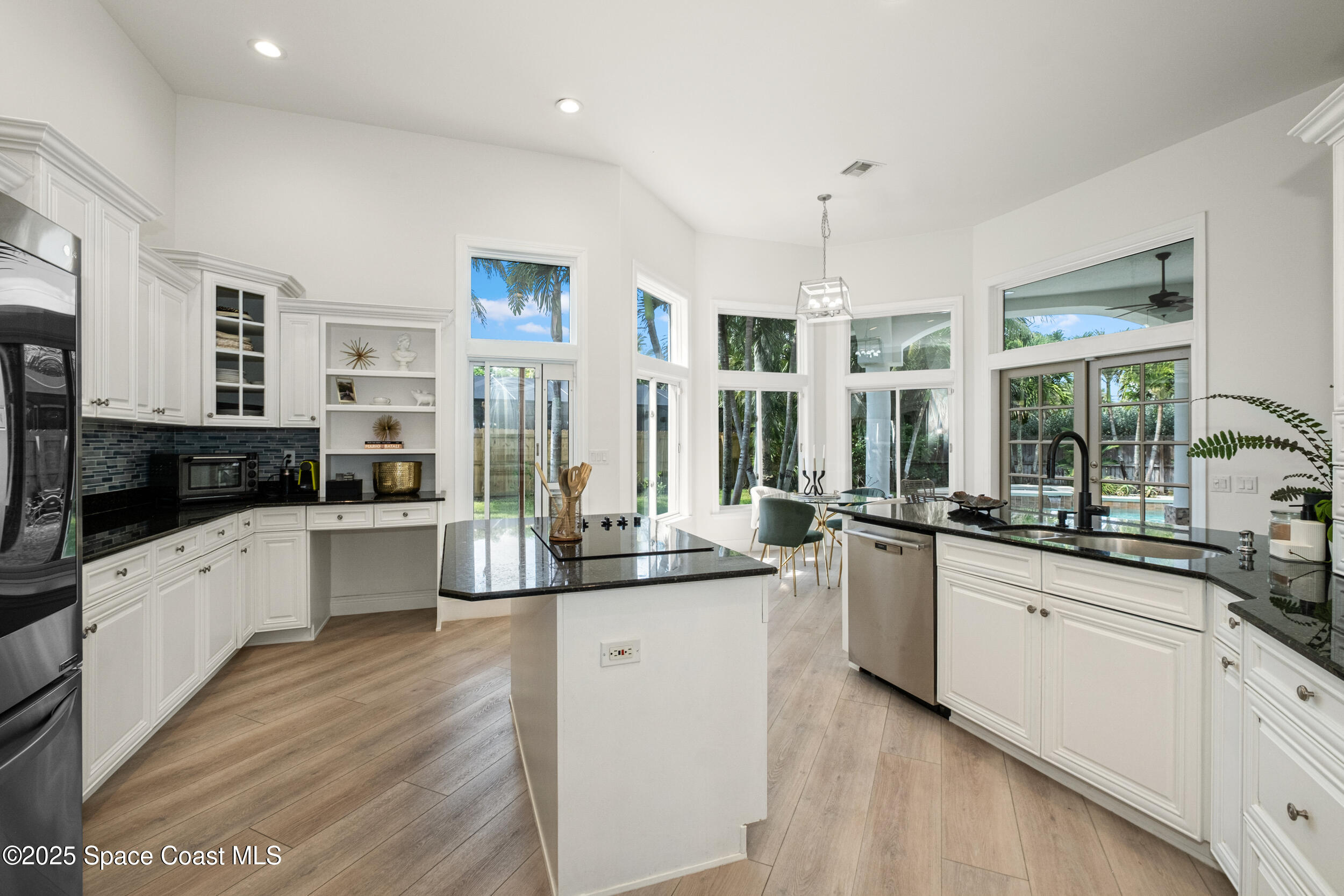 610 Rio Pino South Indialantic, FL 32903 - Photo 39 of 65 Granite Countertops