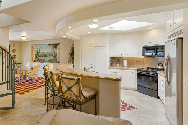 $7,500 | 262 Por La Mar Circle, Santa Barbara, CA 93103