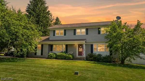 $795,000 | 1 Oak Grove Road, Flemington, NJ 08822