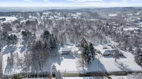 $795,000 | 1 Oak Grove Road, Flemington, NJ 08822