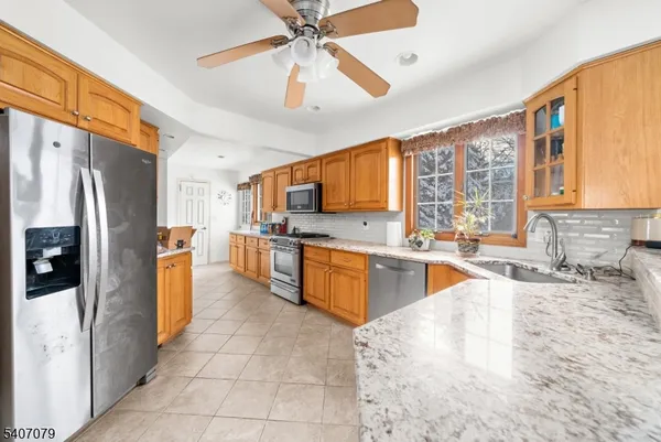 $795,000 | 1 Oak Grove Road, Flemington, NJ 08822