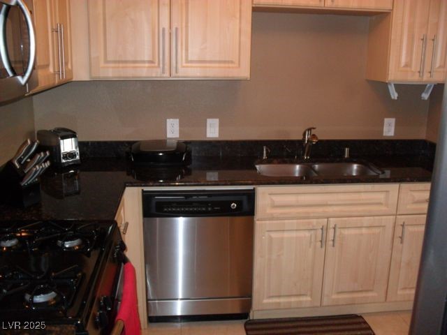 220 East Flamingo Road, Unit 330 Las Vegas, NV 89169 - Photo 3 of 11