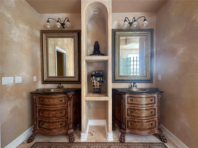 $6,500 | 110 Portofino Drive, North Venice, FL 34275