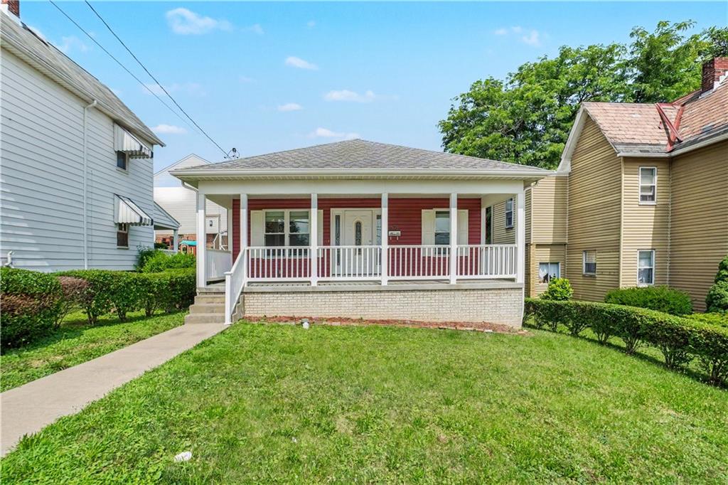 618 Locust Street Coraopolis, PA 15108 - Photo 1 of 20