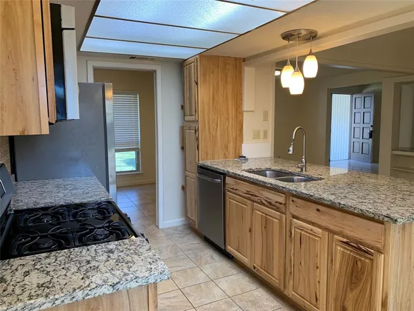 $2,150 | 12212 Wallingstone Lane, Austin, TX 78750