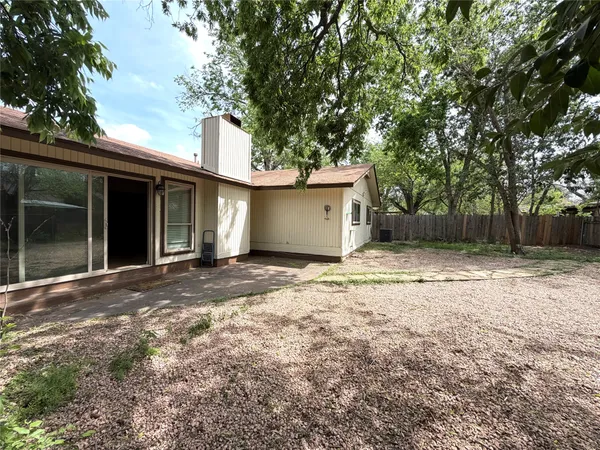 $2,150 | 12212 Wallingstone Lane, Austin, TX 78750