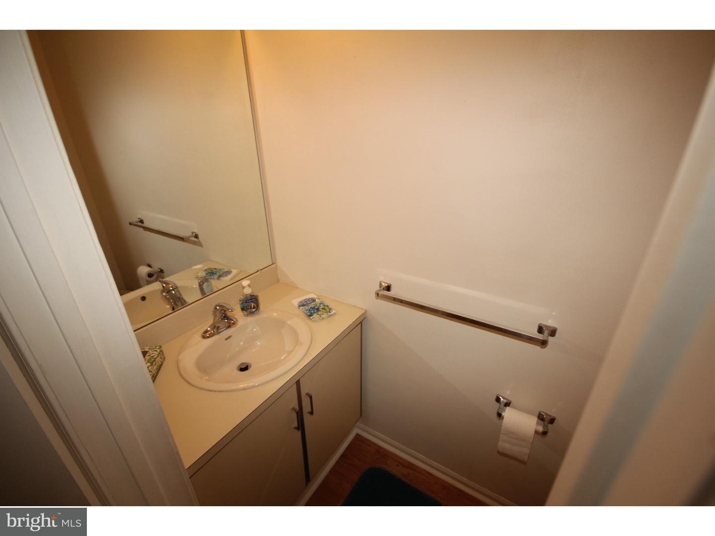 73 Allison Road Hightstown, NJ 08520 - Photo 6 of 13 Gallery Image 6
